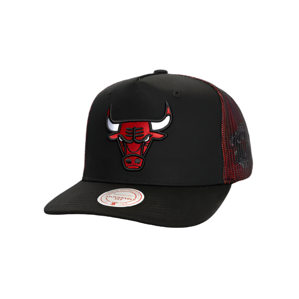 Mitchell & Ness Chicago Bulls Tremor Trucker Adjustable Hat - Black