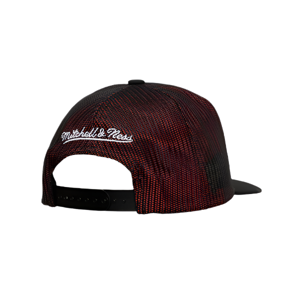 Mitchell & Ness Chicago Bulls Tremor Trucker Adjustable Hat - Black