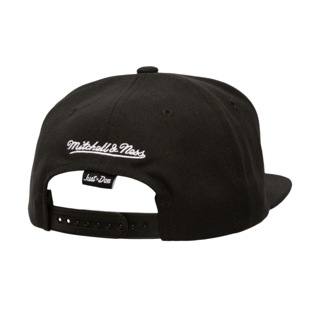 Mitchell & Ness x Just Don Script Giants Snapback - Black