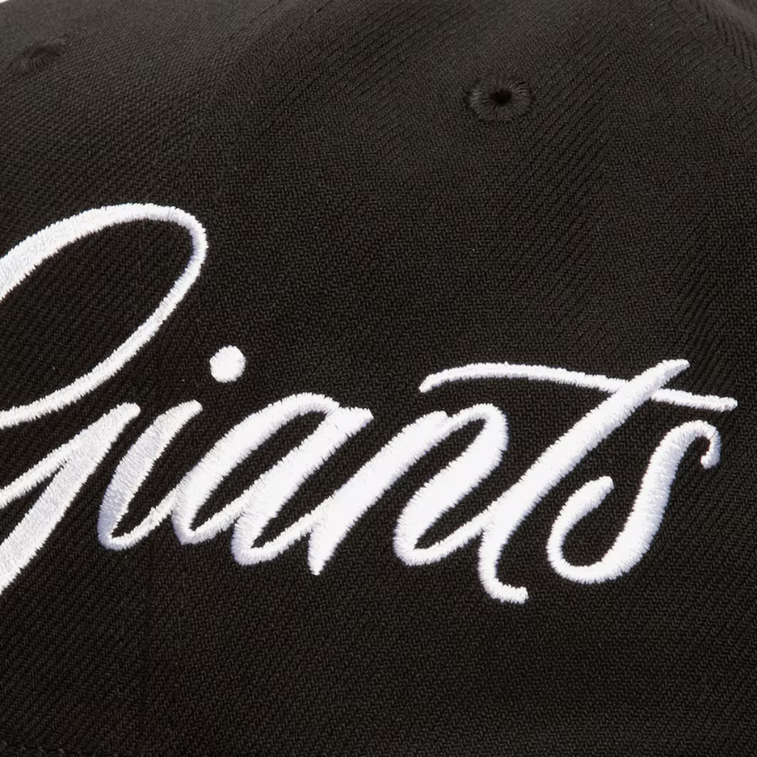 Mitchell & Ness x Just Don Script Giants Snapback - Black