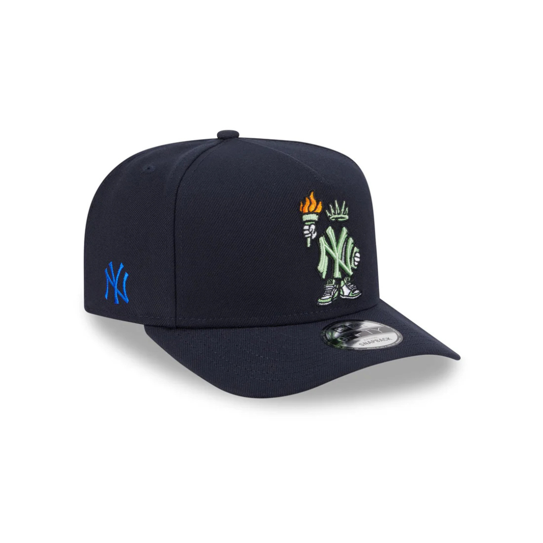 New Era 9FiftyAF New York Yankees Cartoon Statue Snapback - Navy