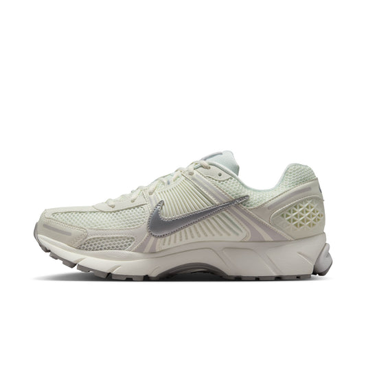 Men's Nike Zoom Vomero 5 - 