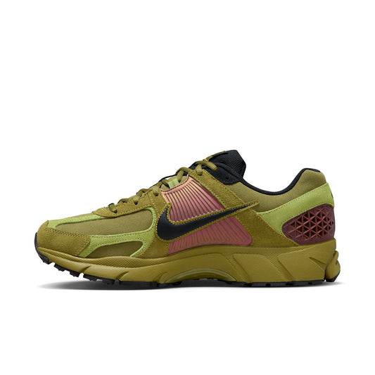 Men's Nike Zoom Vomero 5 - 