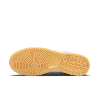 Men's Nike Dunk Low SE - Sandrift/White