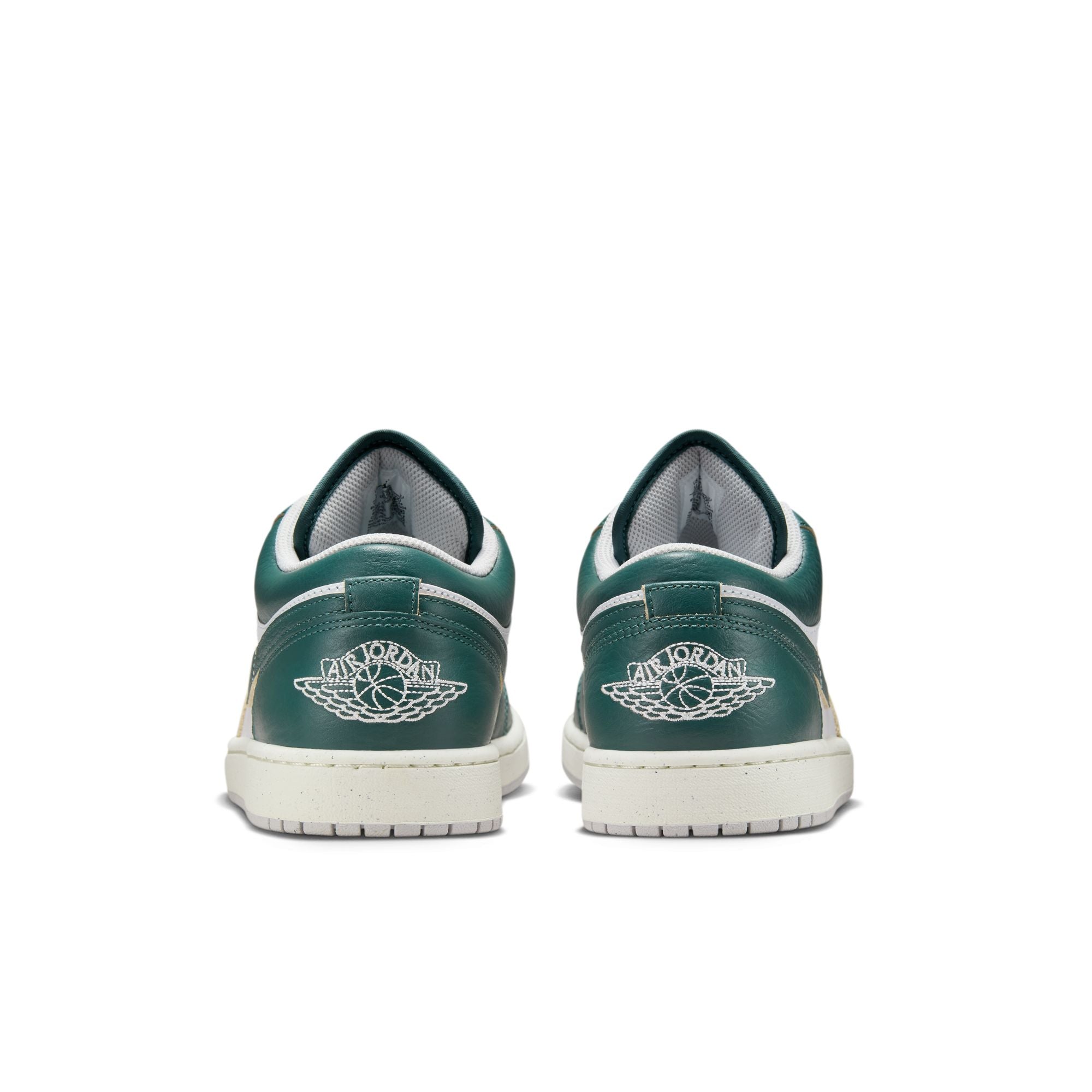 ◆正規品◆NIKE AIR JORDAN 1 LOW OXIDIZED GREEN◆送料込◆ Nike Air Jordan 1 Low SE Shoes Oxidized Green White FQ7687