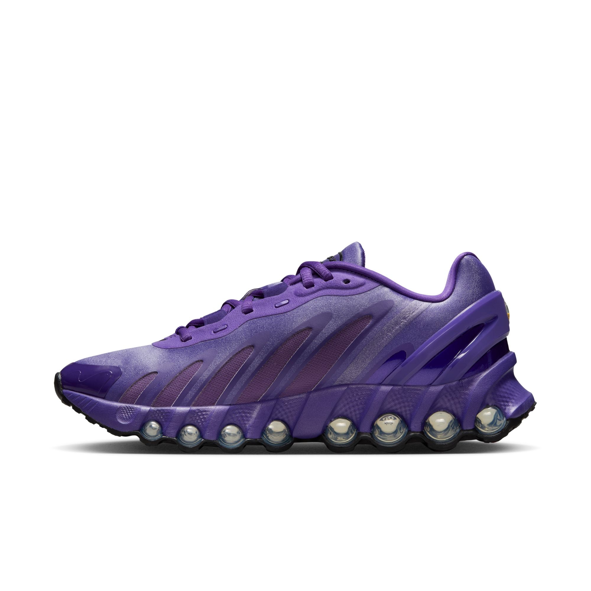 Women's Nike Air Max DN8 - 
