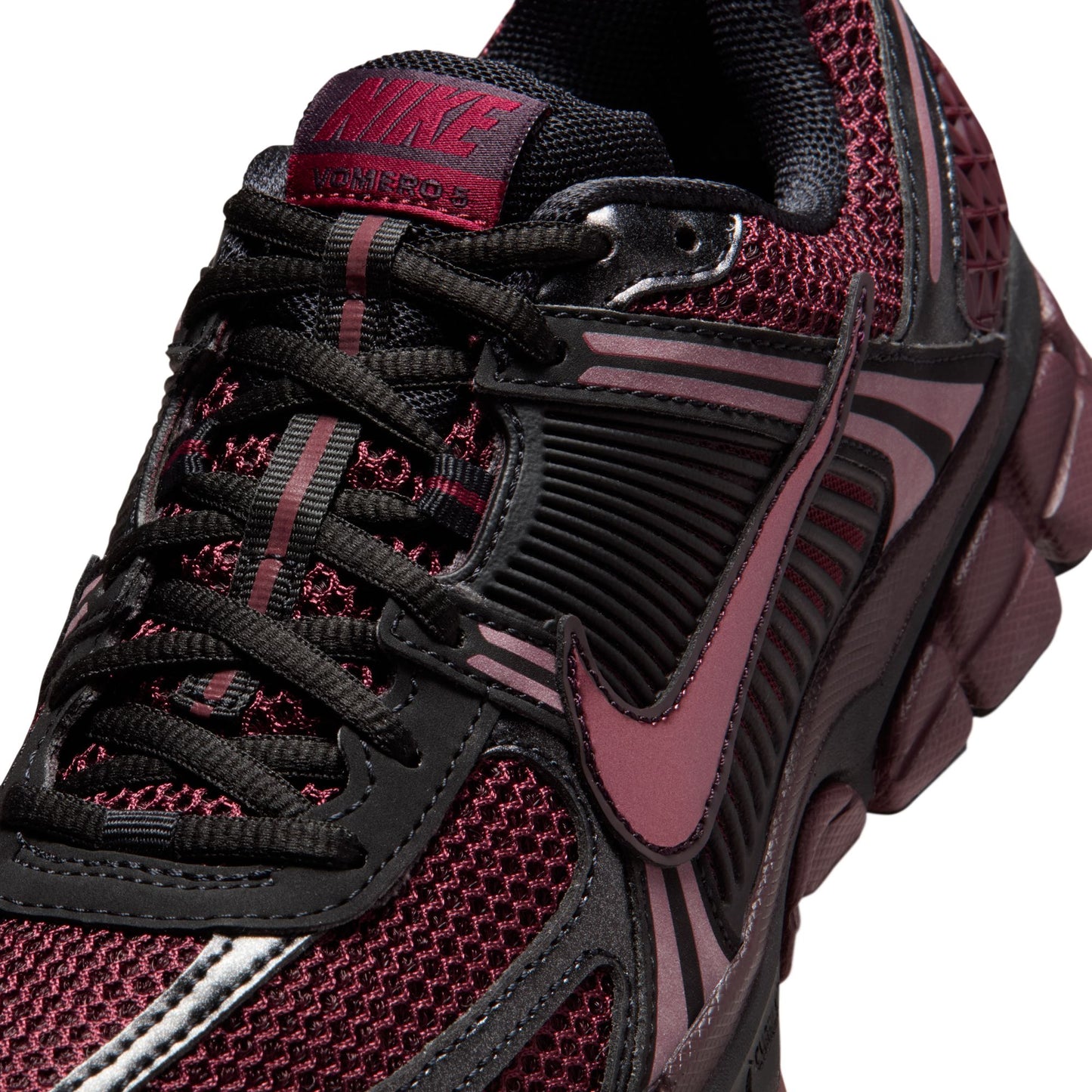 Women's Nike Zoom Vomero 5 - "Burgundy Rush"