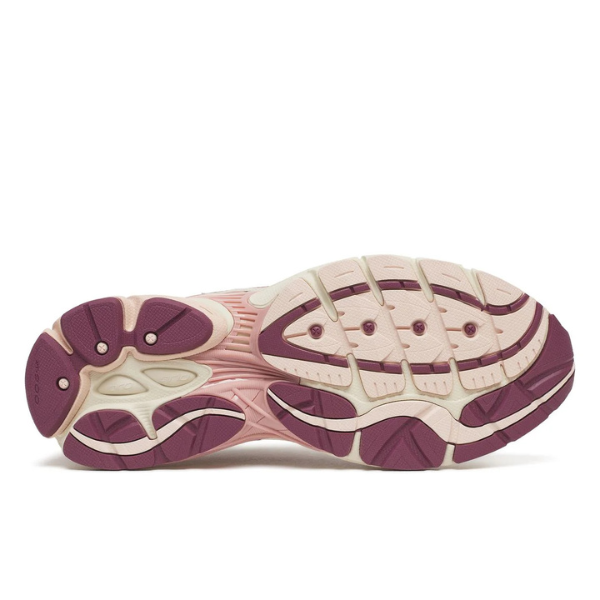 Men's Saucony Progrid Omni 9 - "Ivory"