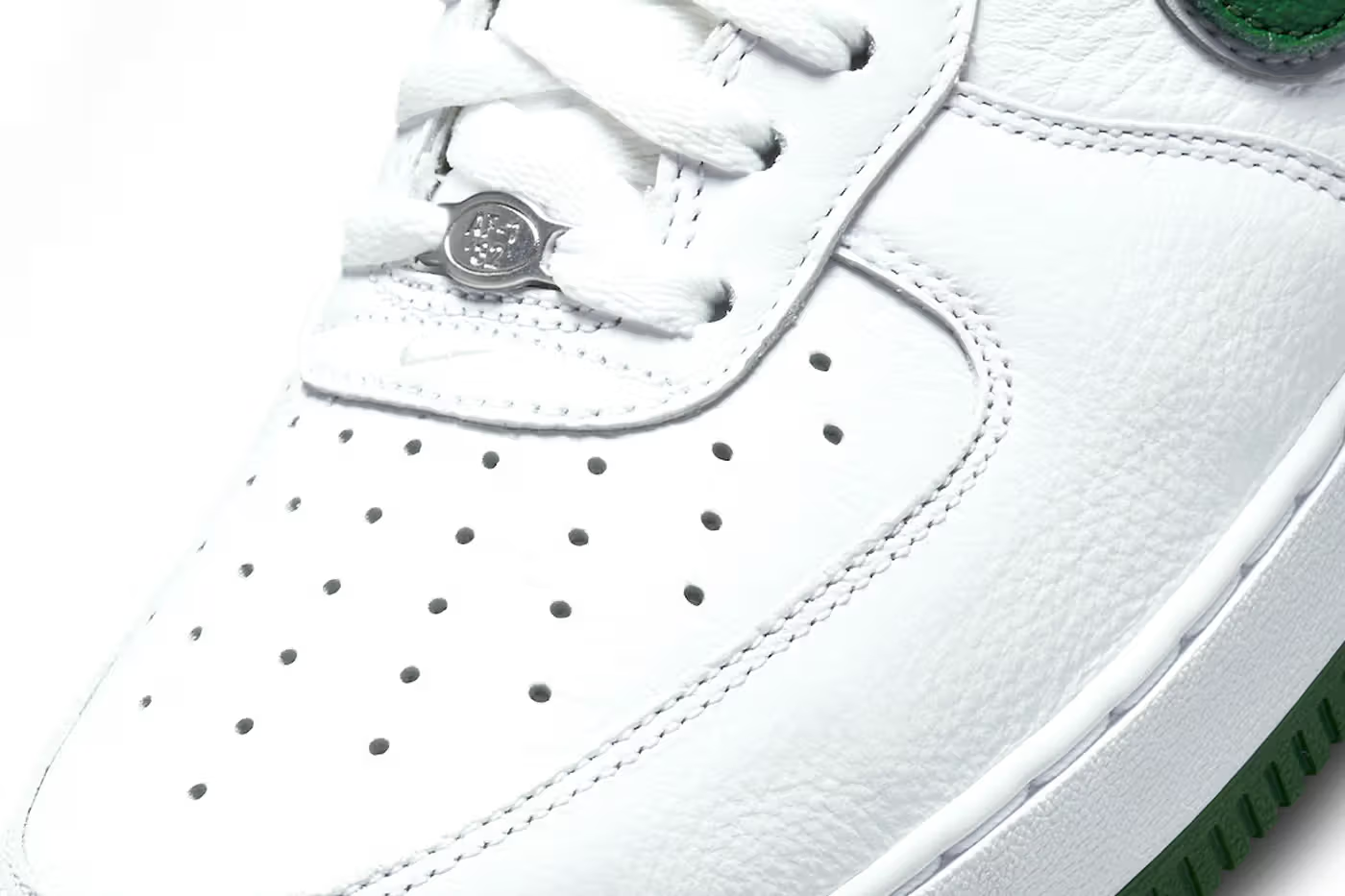 Nike Air Force 1 '07 (White/White) 15