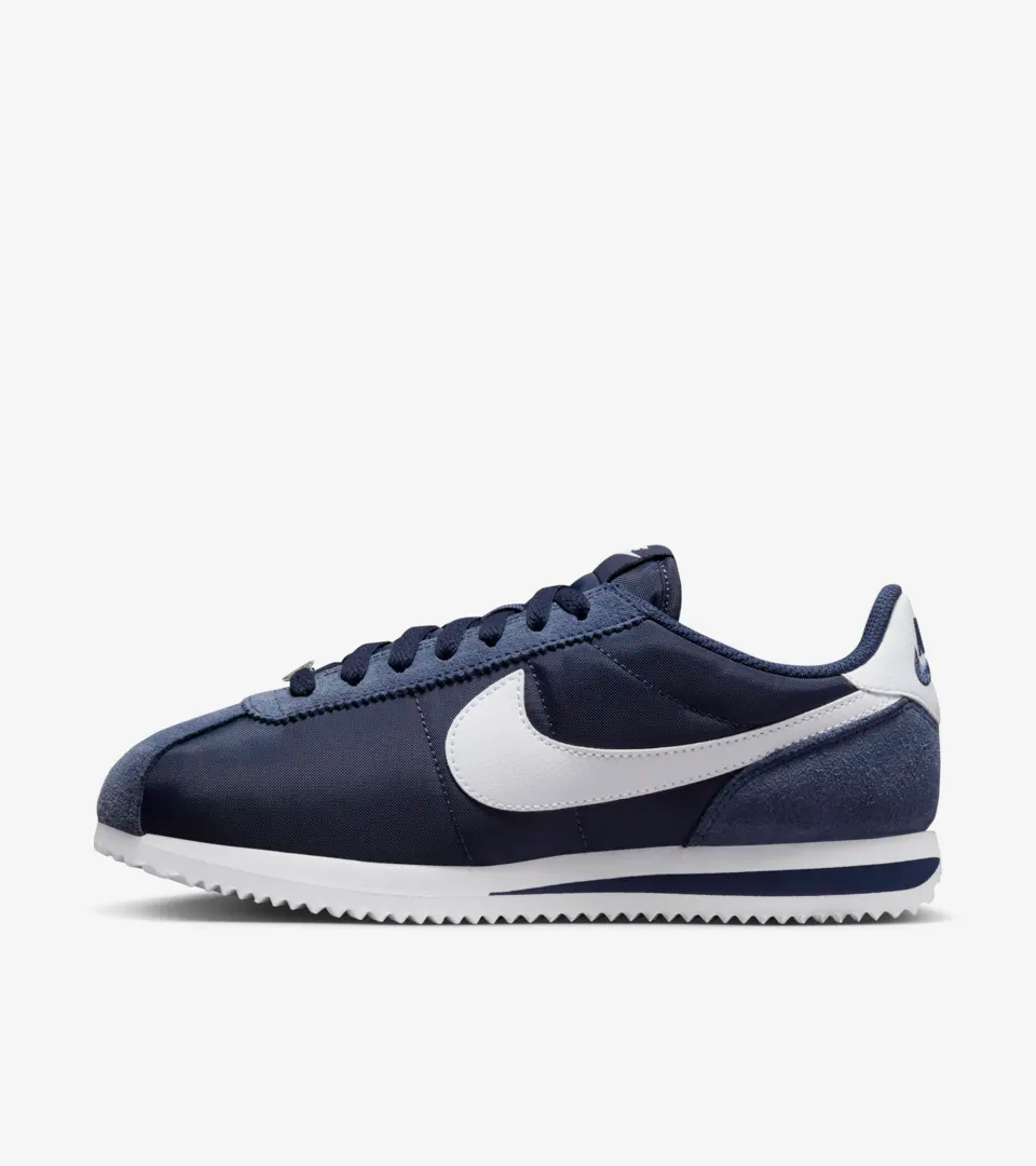 Nike cortez white sale sales