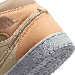 Wmns Air Jordan 1 Mid SE